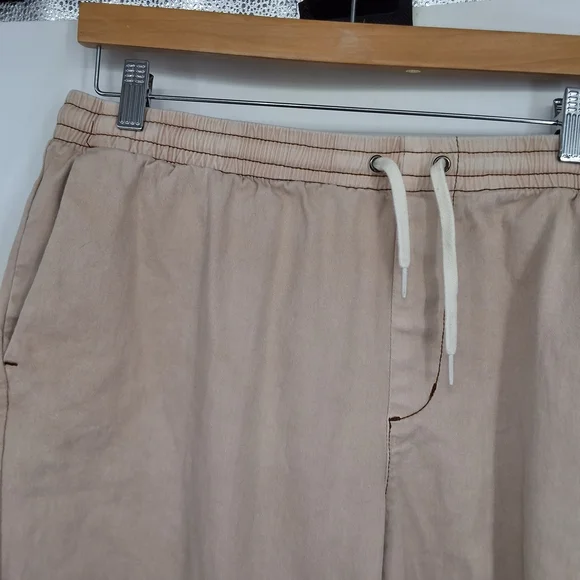 PacSun Xl Men's Beige Flat Front Shorts - Picture 2 of 6